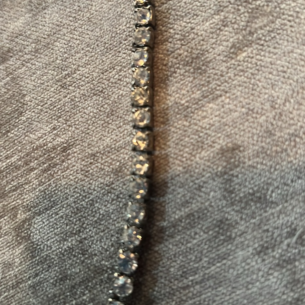 Gorgeous Vintage rhinestone choker 14” not adjustable - Picture 5 of 7